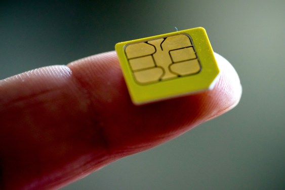 sim card finger getty